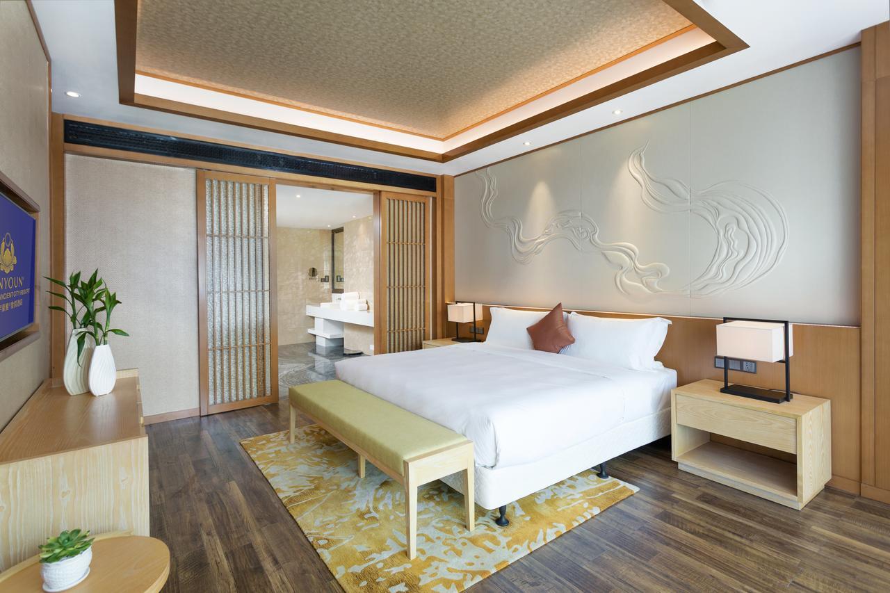 Minyoun Langzhong Ancient City Resort Bagian luar foto